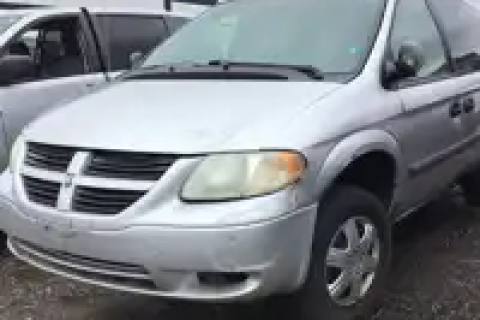 Photo of 2005 Dodge Caravan