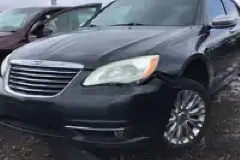 Photo of 2011 Chrysler 200