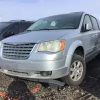 Photo of 2010 Chrysler Town & Country