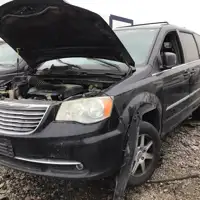 Photo of 2012 Chrysler Town & Country