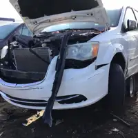 Photo of 2012 Chrysler Town & Country