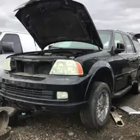 Photo of 2005 Ford Navigator