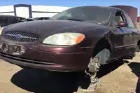Photo of 2001 Ford Taurus