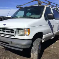 Photo of 2001 Ford Ford E150 Van