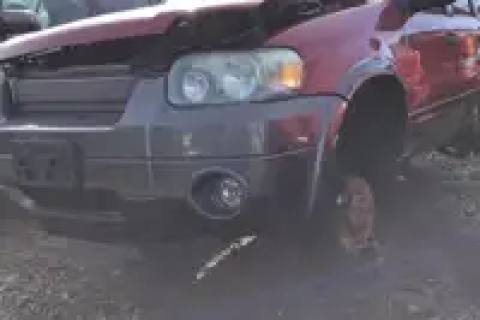 Photo of 2005 Ford Escape