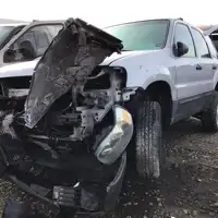 Photo of 2005 Ford Escape
