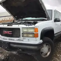Photo of 1998 General Motors Suburban 1500