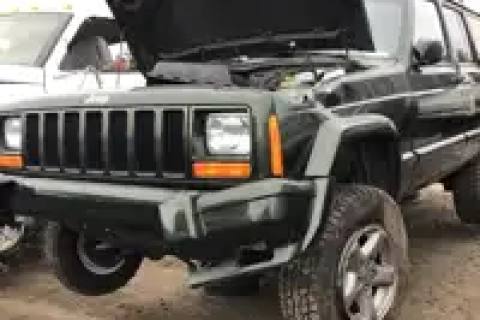 Photo of 1998 Jeep Cherokee