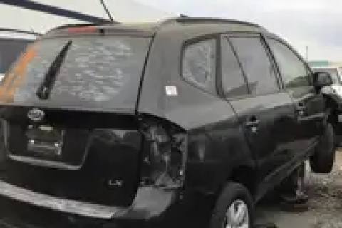 Photo of 2008 Kia Rondo