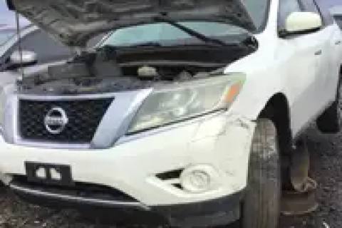 Photo of 2014 Nissan Pathfinder