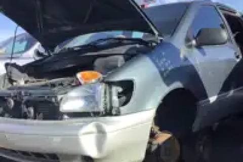 Photo of 1999 Toyota Sienna