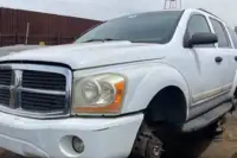 Photo of 2004 Dodge Durango