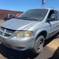 Photo of 2005 Chrysler Town & Country