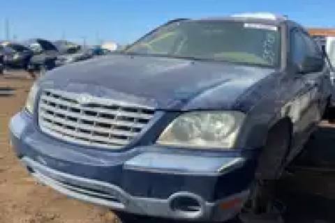 Photo of 2005 Chrysler Pacifica