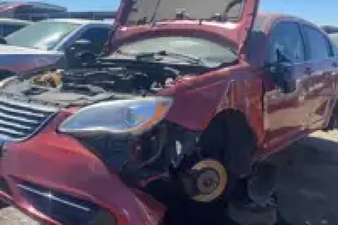 Photo of 2011 Chrysler 200