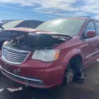 Photo of 2014 Chrysler Town & Country