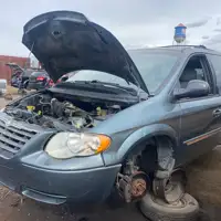 Photo of 2005 Chrysler Town & Country