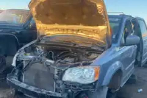 Photo of 2014 Chrysler Town & Country