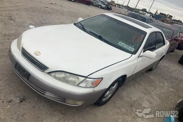 Photo of 1999 Lexus ES 300