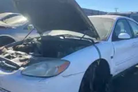 Photo of 2002 Ford Taurus