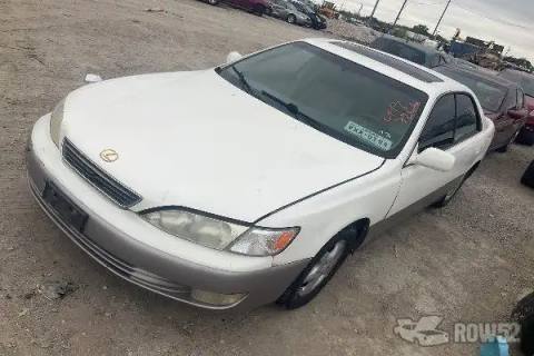 Photo of 1999 Lexus ES 300