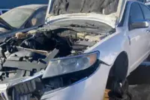 Photo of 2010 Ford Mkz