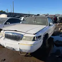 Photo of 2000 Ford Grand Marquis