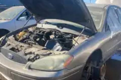 Photo of 2005 Ford Taurus