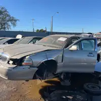 Photo of 2006 Ford Lincoln & Town Car