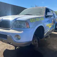 Photo of 2004 Ford Navigator