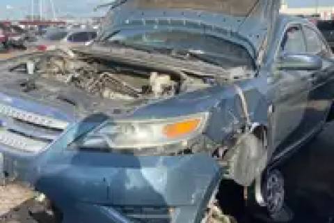 Photo of 2010 Ford Taurus