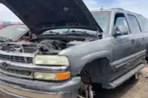 Photo of 2002 General Motors Suburban 1500