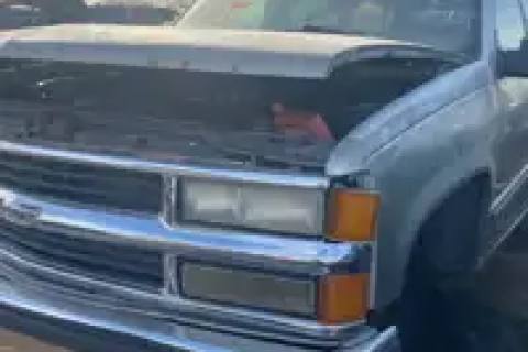 Photo of 1999 General Motors Suburban 1500