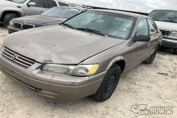 Photo of 1999 Toyota Camry