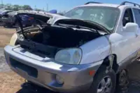 Photo of 2005 Hyundai Santa Fe