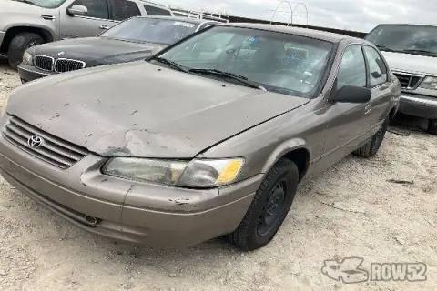 Photo of 1999 Toyota Camry