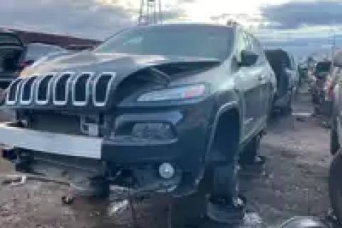 Photo of 2018 Jeep Cherokee