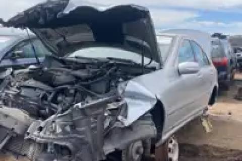Photo of 2005 Mercedes-Benz Mercedes C-Class