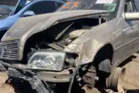 Photo of 2000 Mercedes-Benz Mercedes C-Class