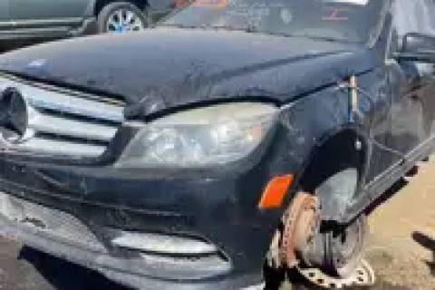 Photo of 2011 Mercedes-Benz Mercedes C-Class