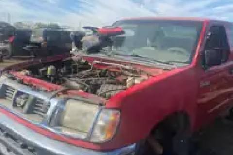 Photo of 1999 Nissan Frontier