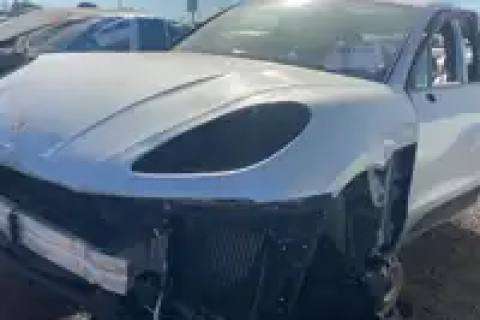Photo of 2016 Porsche Porsche Macan