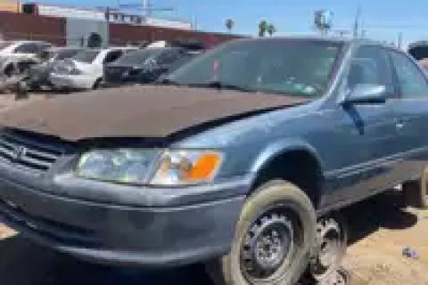 Photo of 2001 Toyota Camry