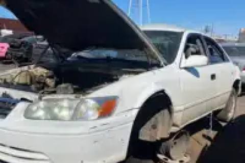 Photo of 2000 Toyota Camry