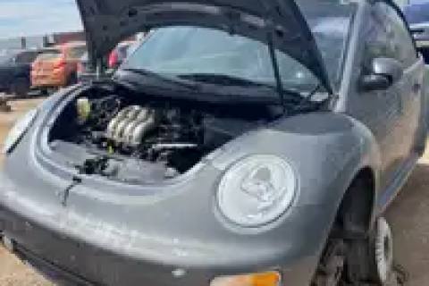 Photo of 2005 Volkswagen Beetle