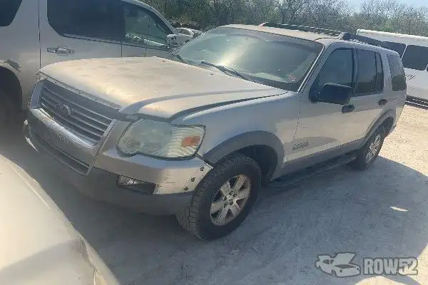 Photo of 2006 Ford Explorer