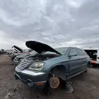 Photo of 2005 Chrysler Pacifica