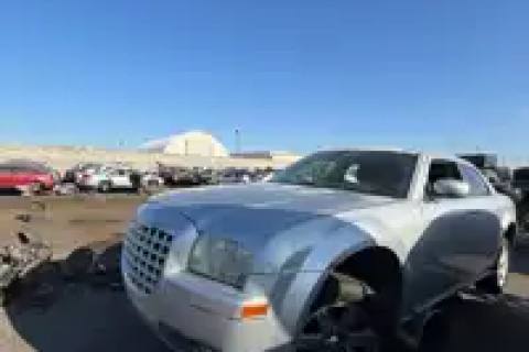 Photo of 2005 Chrysler 300