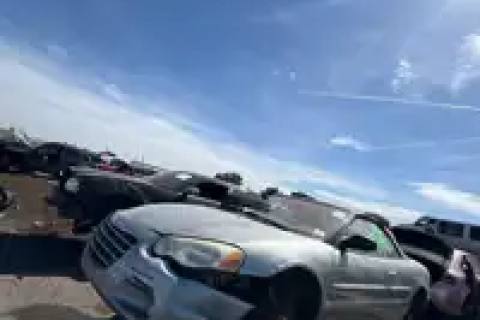 Photo of 2004 Chrysler Sebring
