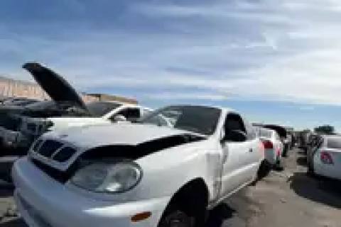 Photo of 2000 Daewoo Lanos